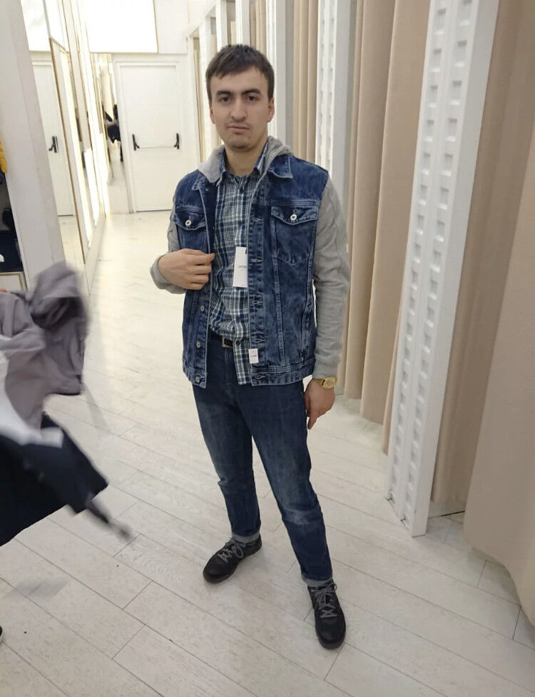  14815972  , 28 ,    
