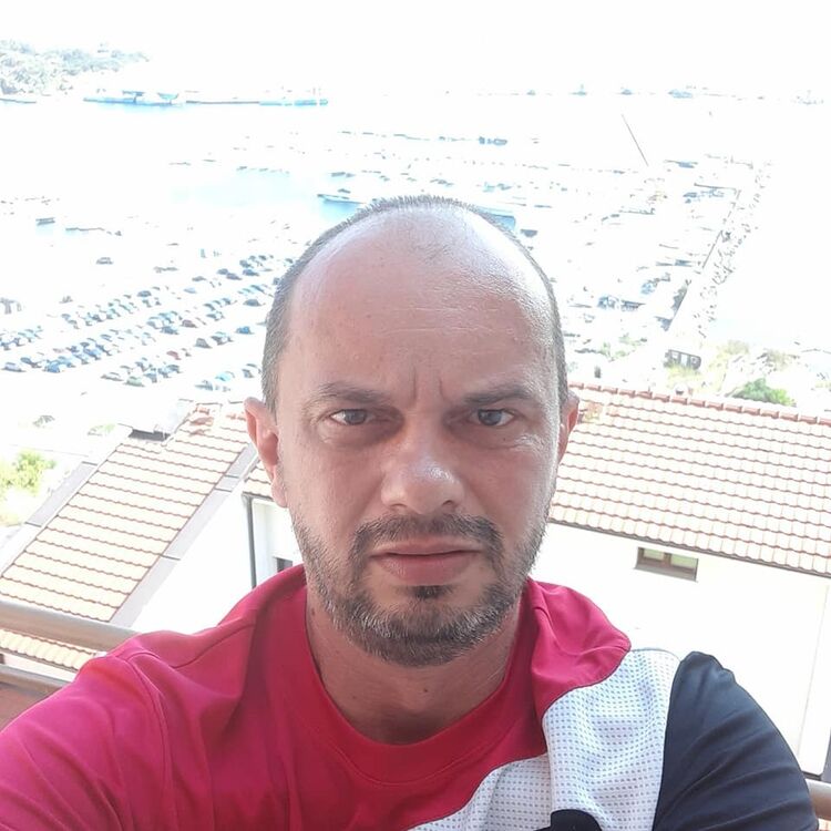  ,   Valko, 48 ,   ,   