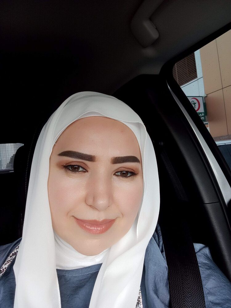  42655702  Feruza, 44 ,    