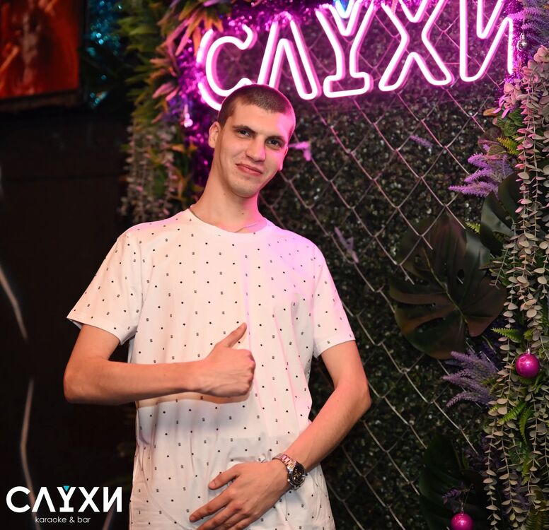  ,   Aleksandr, 26 ,   ,   , c , 