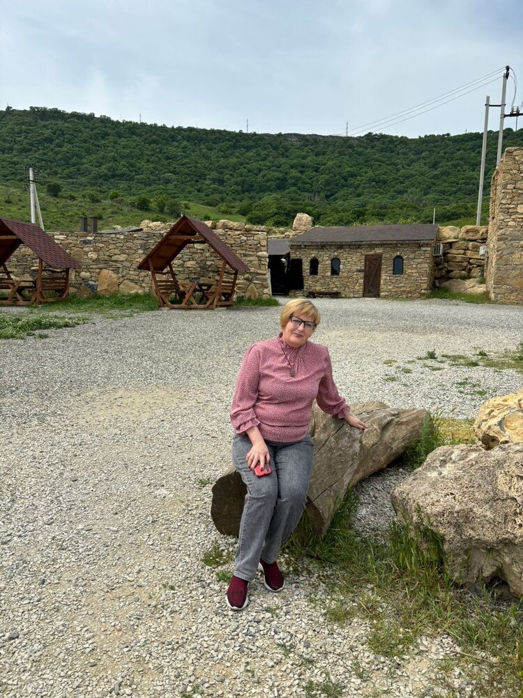  ,   Marina, 58 ,   ,   , c , 