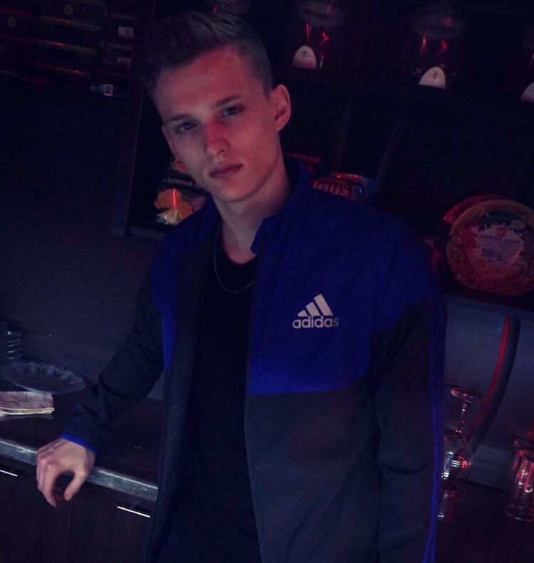 ���� 19562582 ����� ����, 25 ���, ���� ���������� � �����