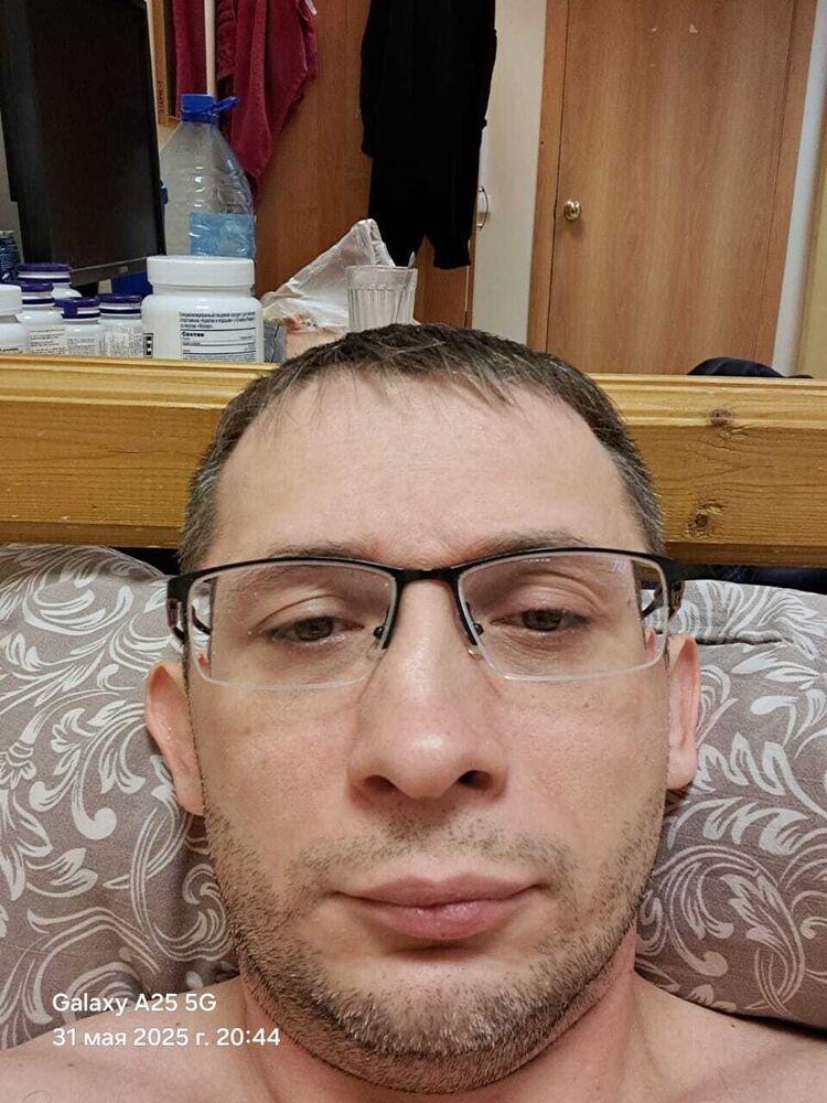  51844532  , 37 ,    