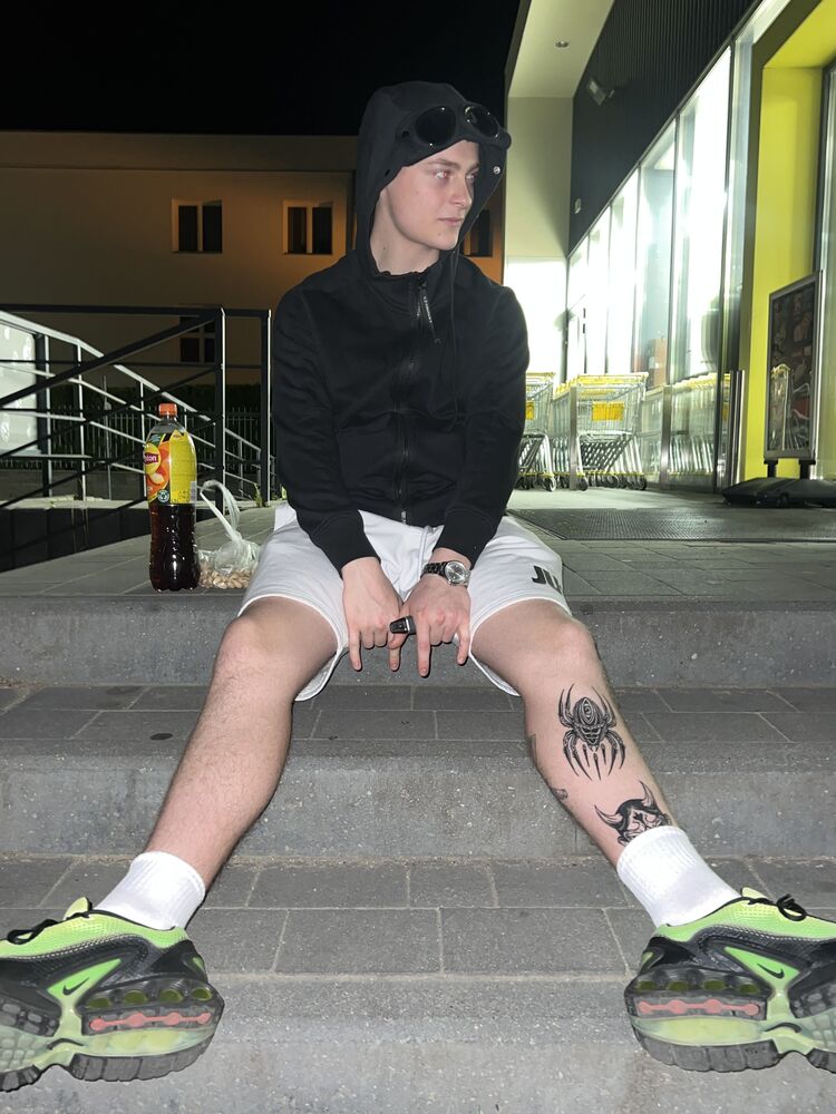  52761332  Dima, 19 ,    Sokolow Podlaski