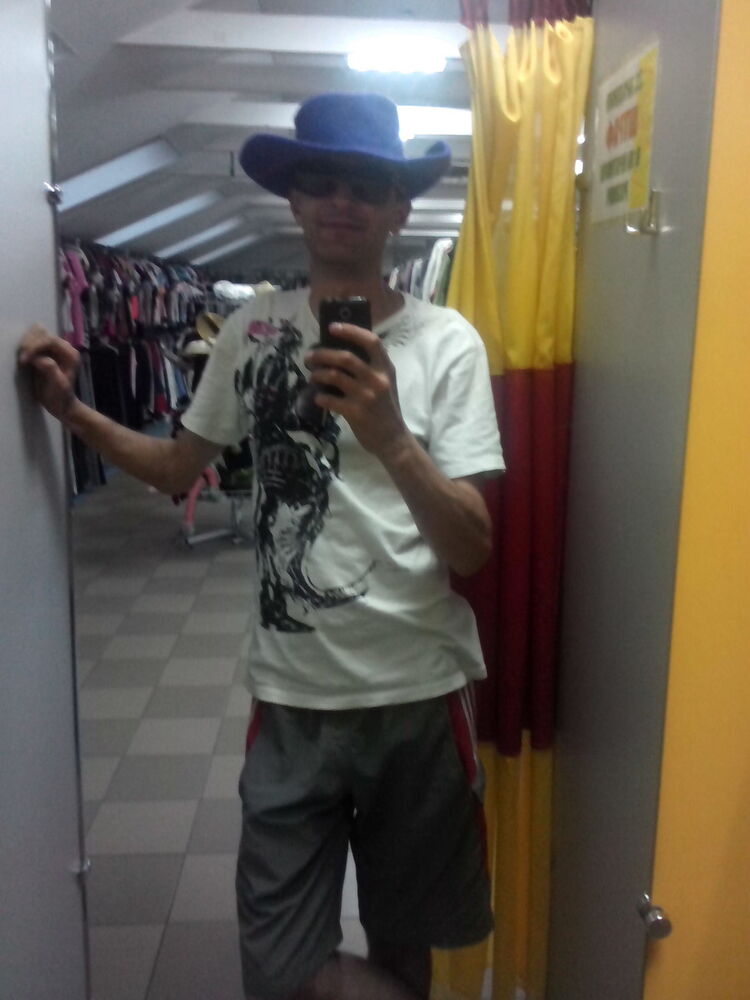  10089302  Aleksandr, 35 ,    