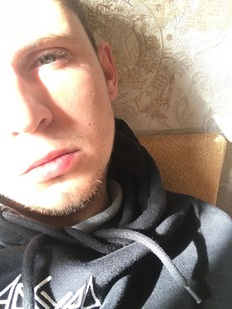  43677812  , 27 ,    