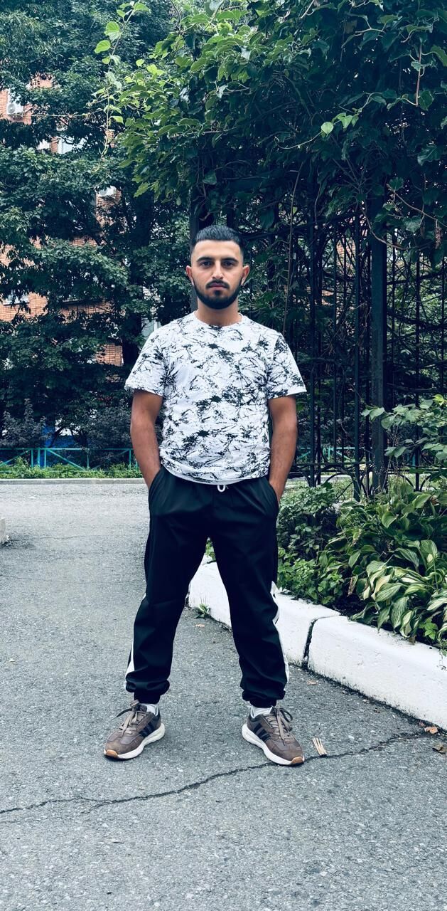  53356512  Suren, 26 ,    