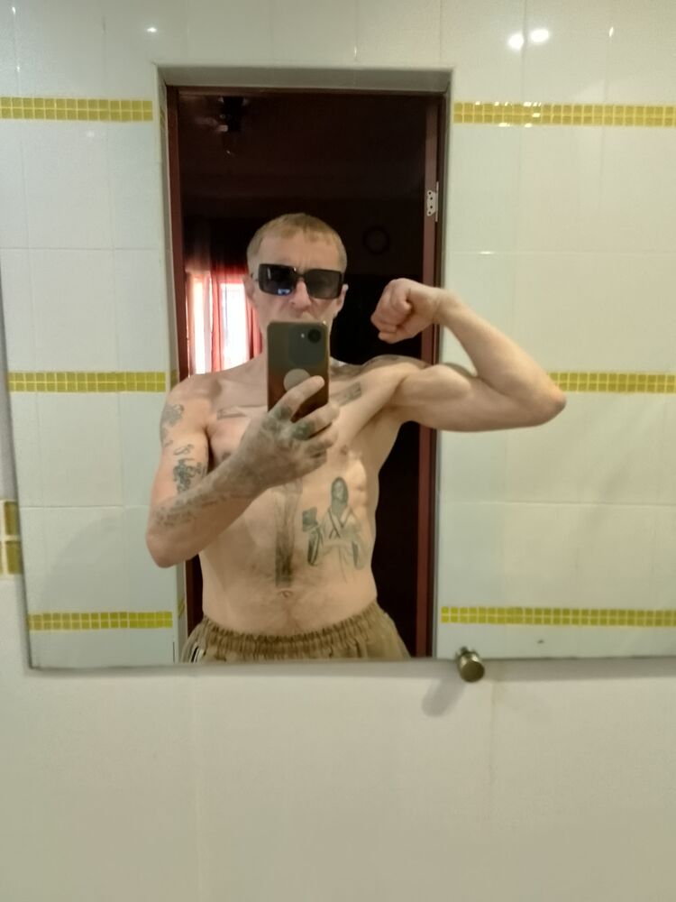  46993902  Aleks, 39 ,    