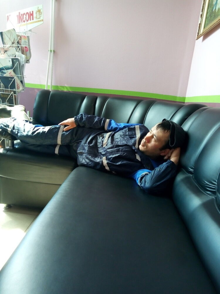  9400152  Garik, 36 ,    