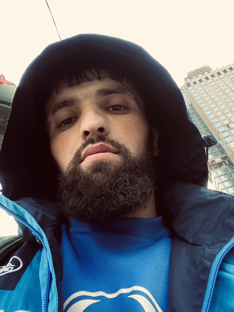  41224352  Rasul, 29 ,    