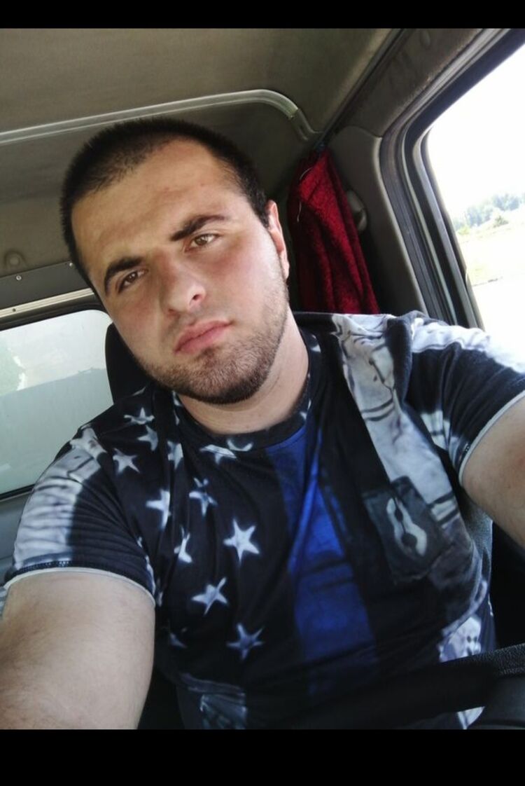  45732342  Yan, 33 ,    
