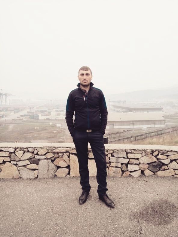  ,   Artur, 31 ,   ,   , c 