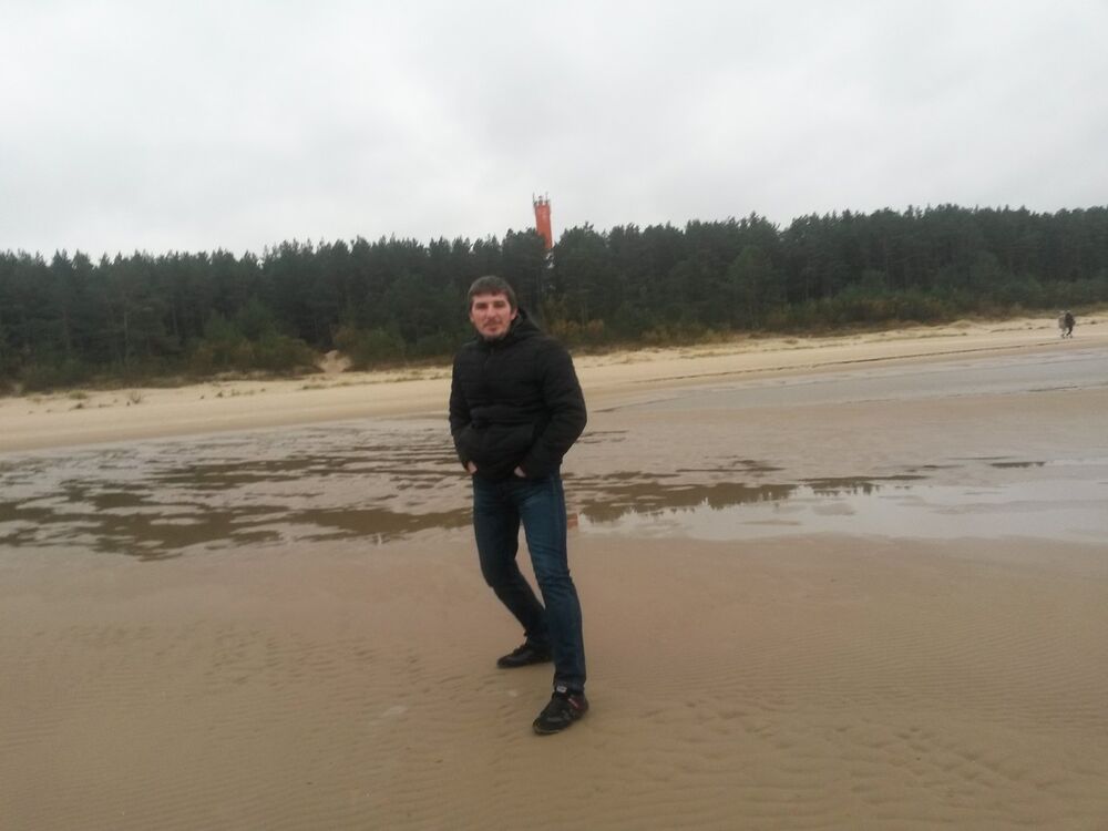  8753012  Sergej, 45 ,    