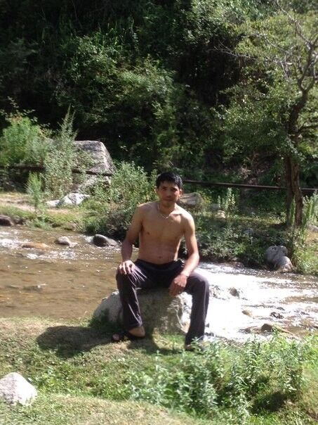  8493642  AMIRTIMUR, 44 ,    