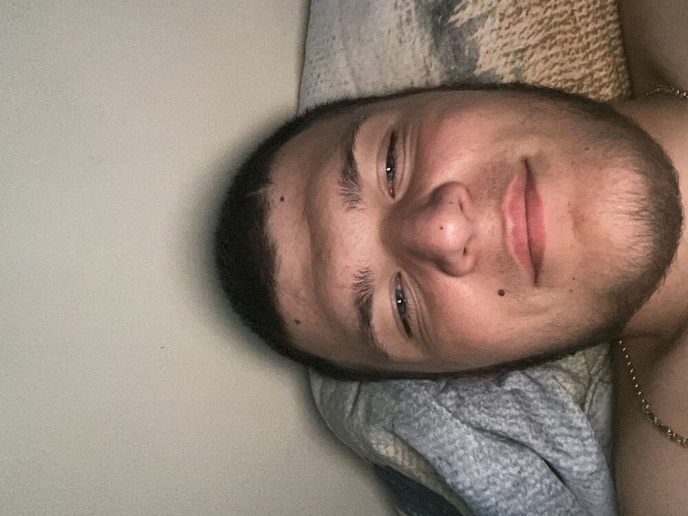  52552142  Maksym, 18 ,    