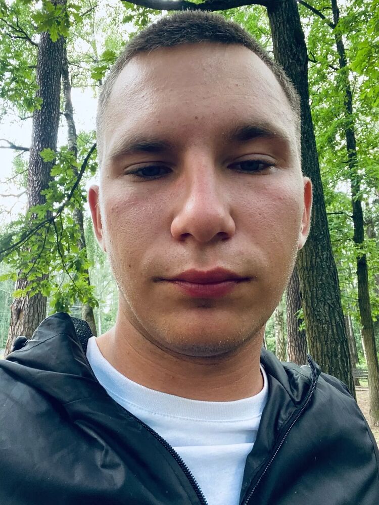  38250882  Nikolay, 23 ,    