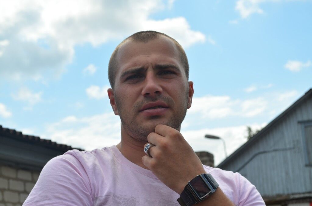  19898742  Kazimir, 36 ,    