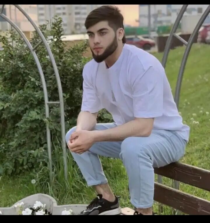  34230982  , 30 ,    