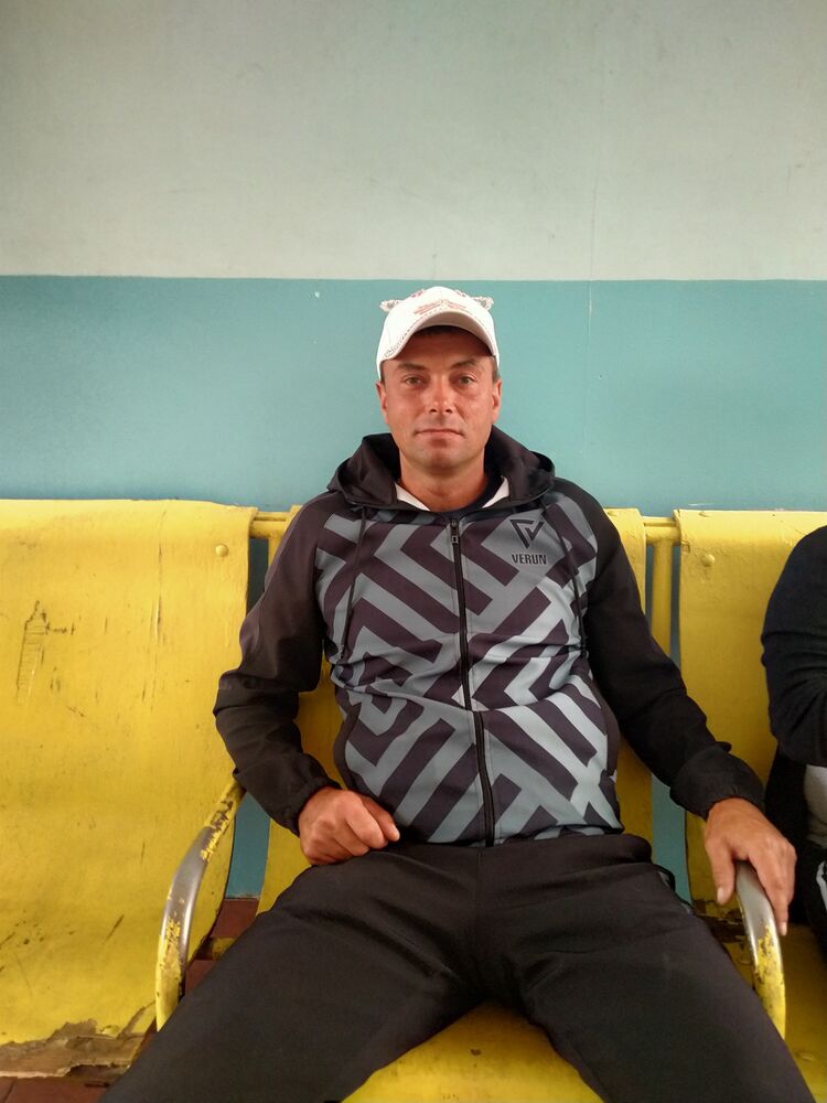  ,   Slava, 41 ,   ,   