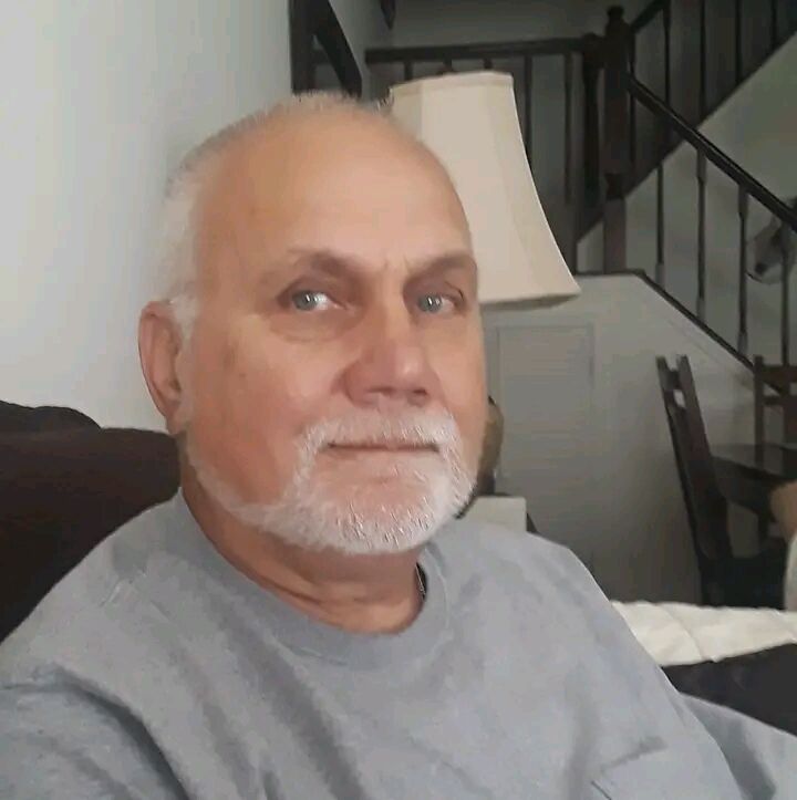  27086612  Raymond, 61 ,    