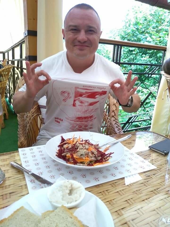  19302982  Stas, 42 ,    -