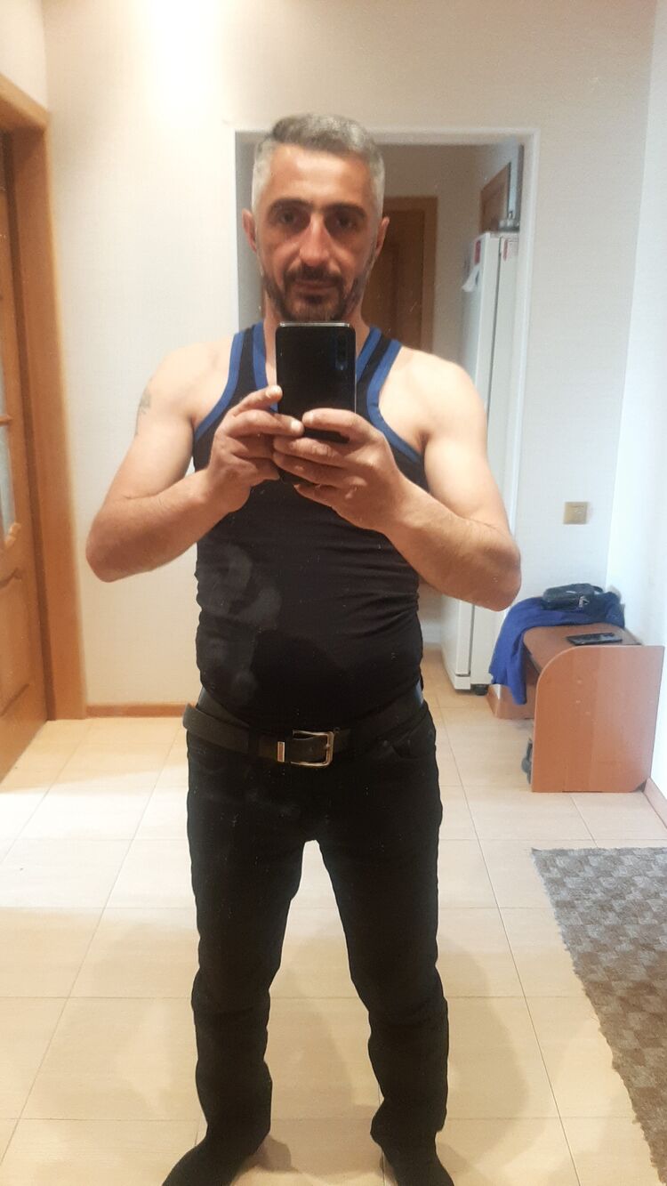  39052932  , 42 ,    