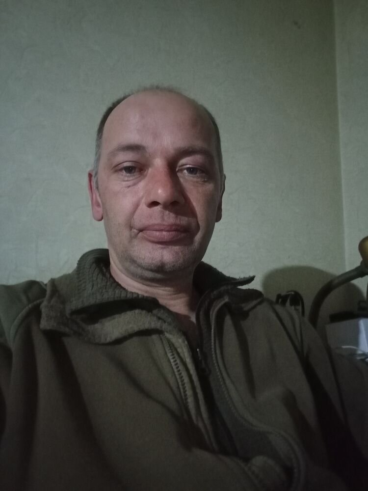  ,   Aleks, 46 ,   ,   
