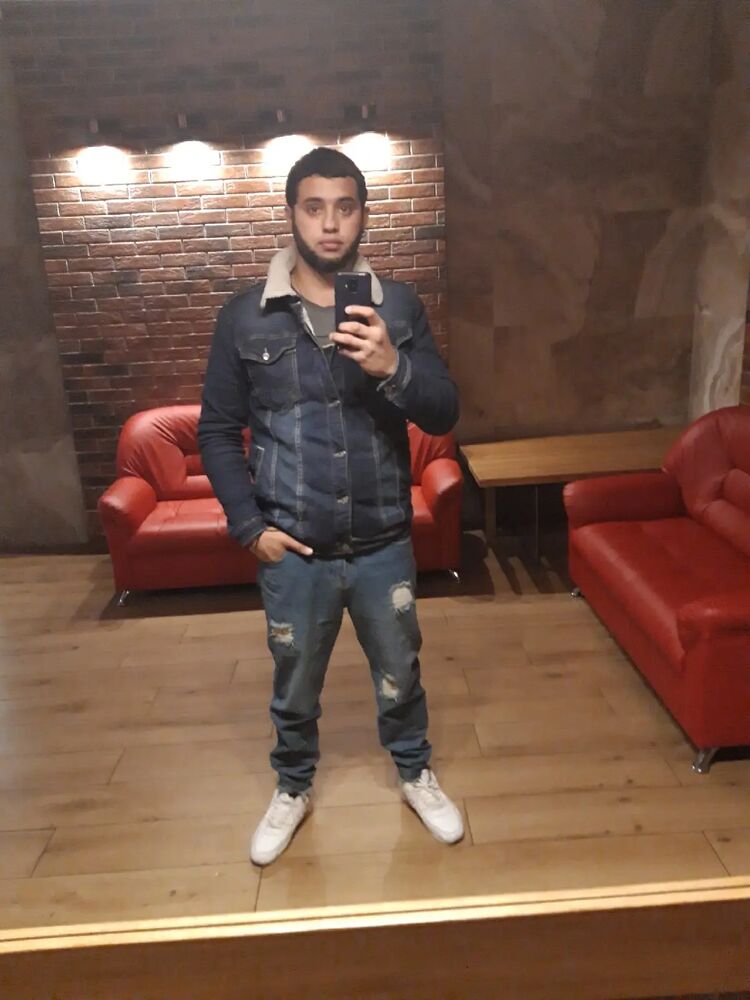  31039642  Ratmir, 31 ,    