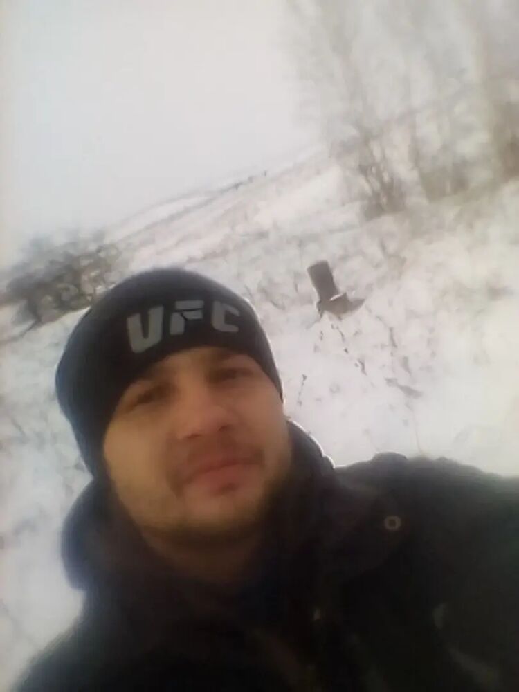  30561122  Nikolay, 33 ,    