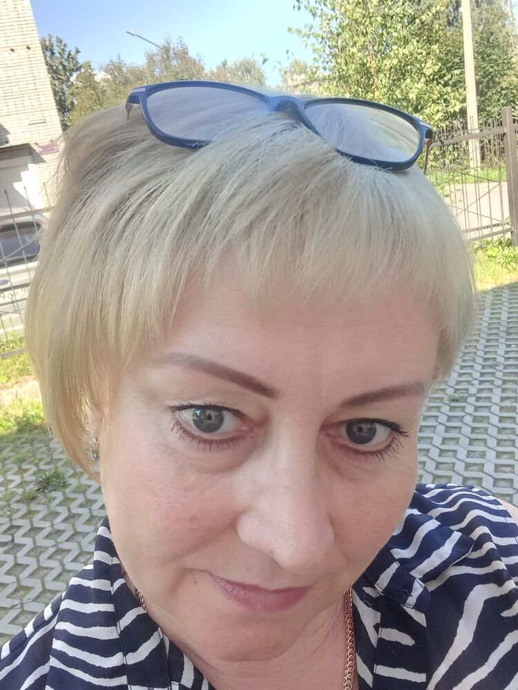  24563302  Olga, 52 ,    