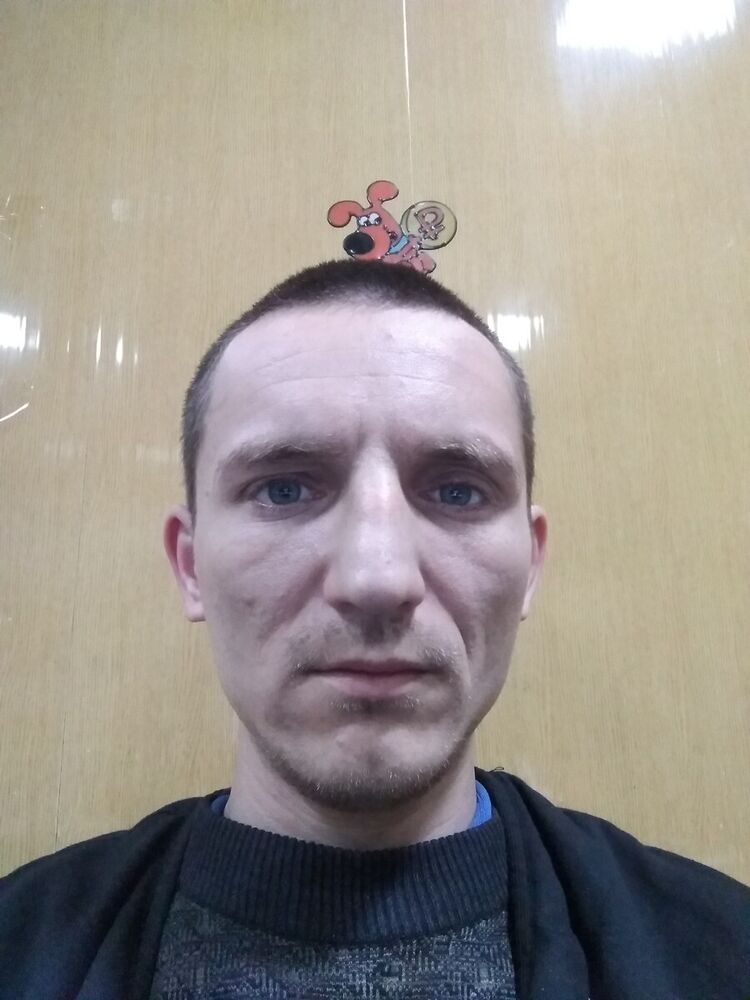  21674992  Denik, 35 ,     