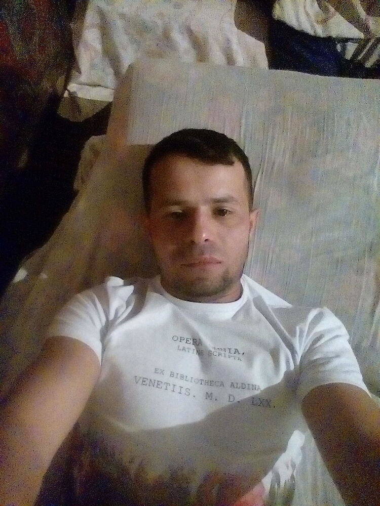  18693352  , 41 ,    