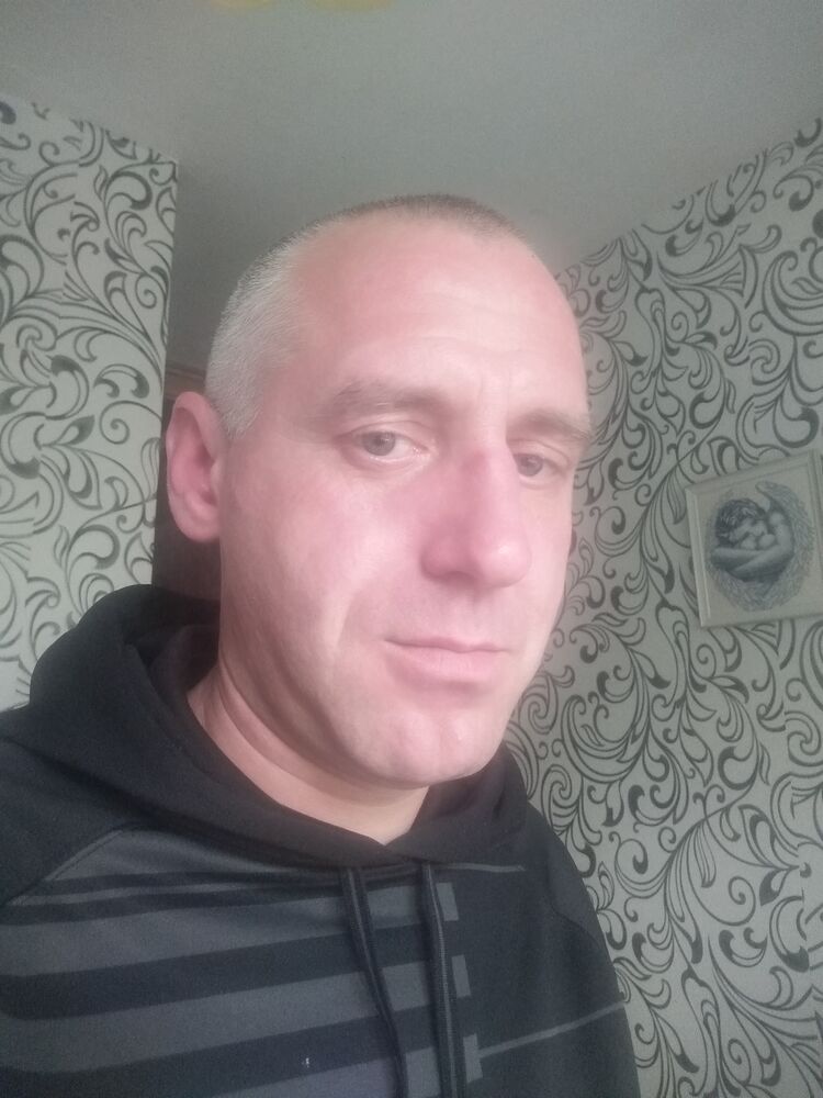  24720292  , 40 ,    