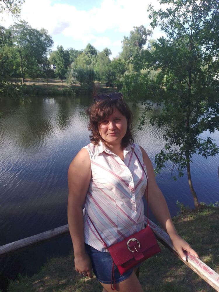  38908182  Anastasia, 35 ,    --
