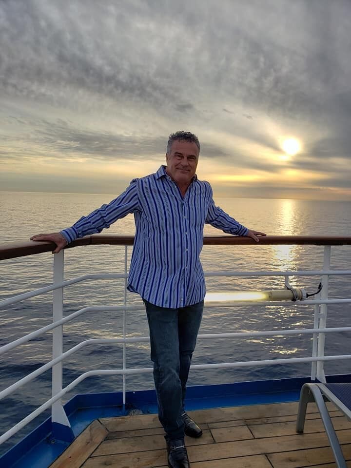  ,   Elvano, 54 ,   c 