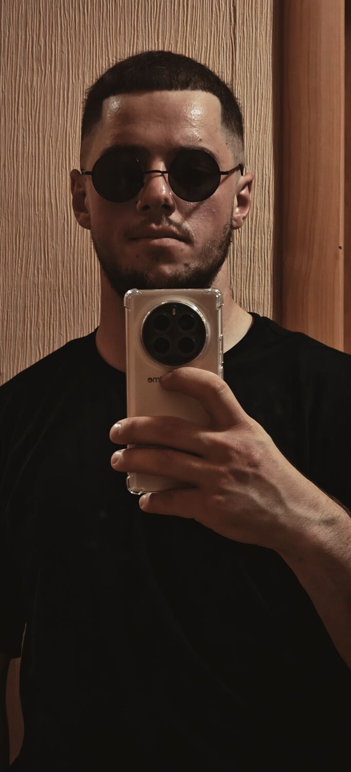  51855012  , 22 ,    