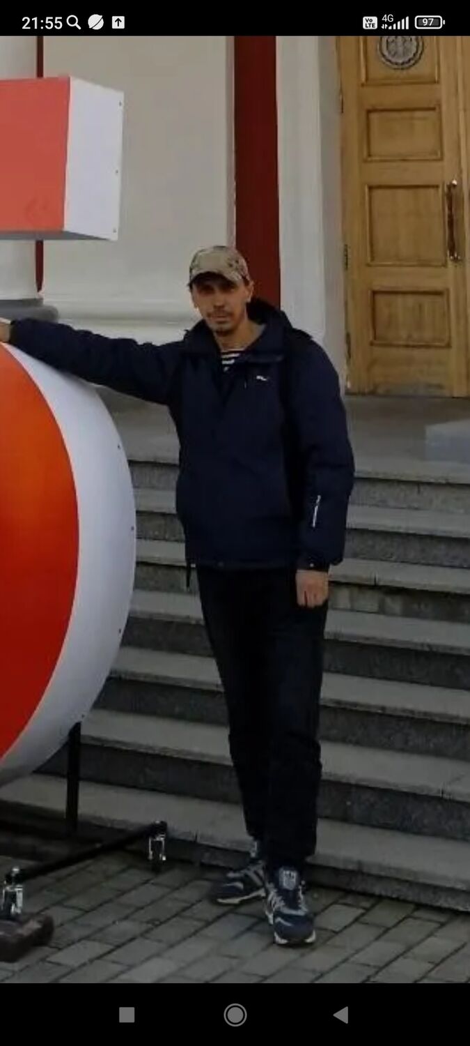  41286932  Vladimir, 45 ,    