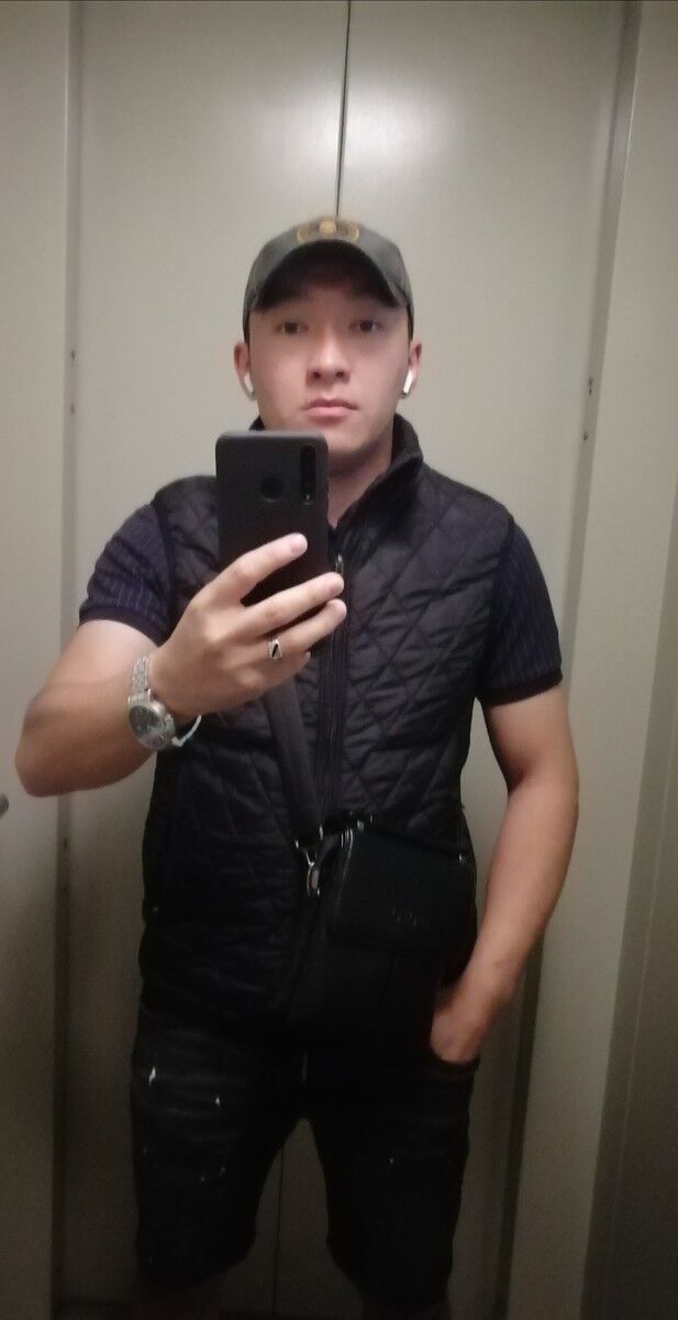  18249022  , 32 ,    