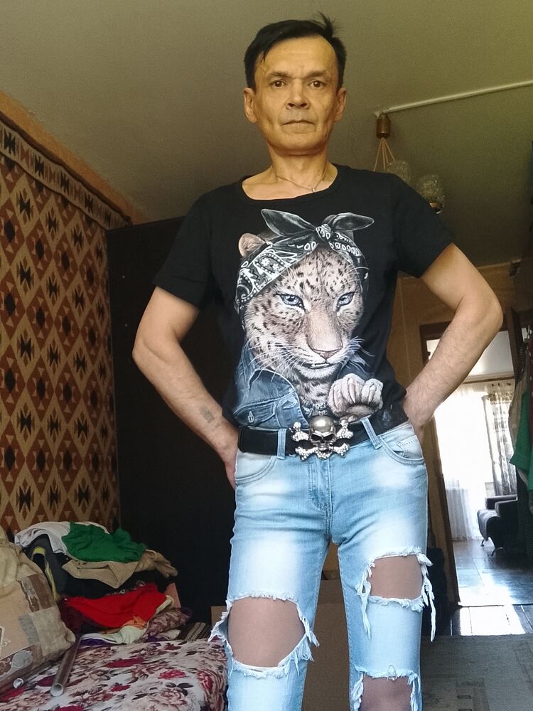  48333552  , 52 ,    