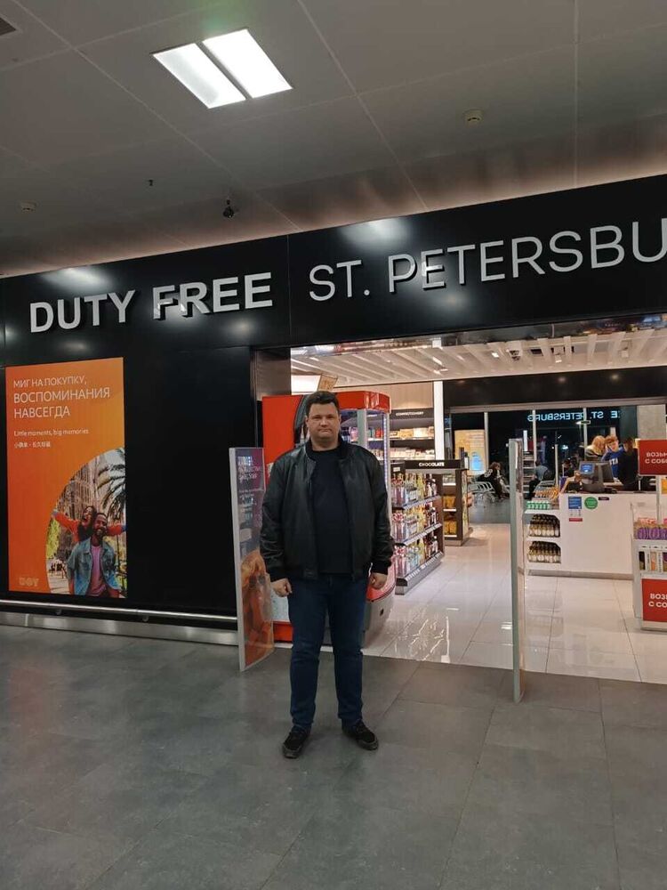  54402732  , 37 ,    -