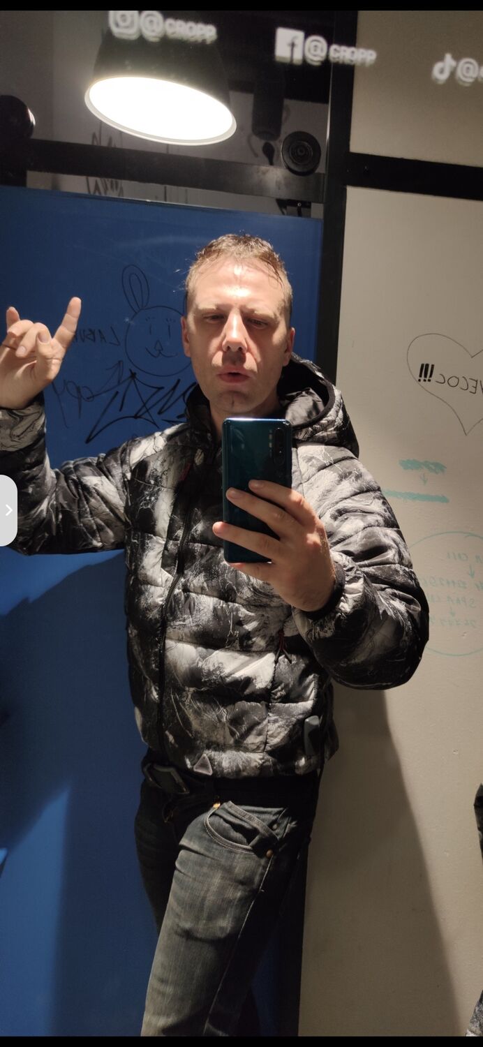  53345532     , 37 ,    