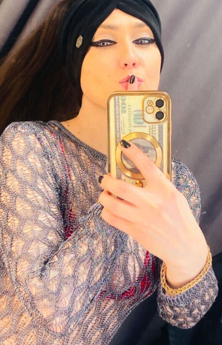  52511192  Kristina, 35 ,    