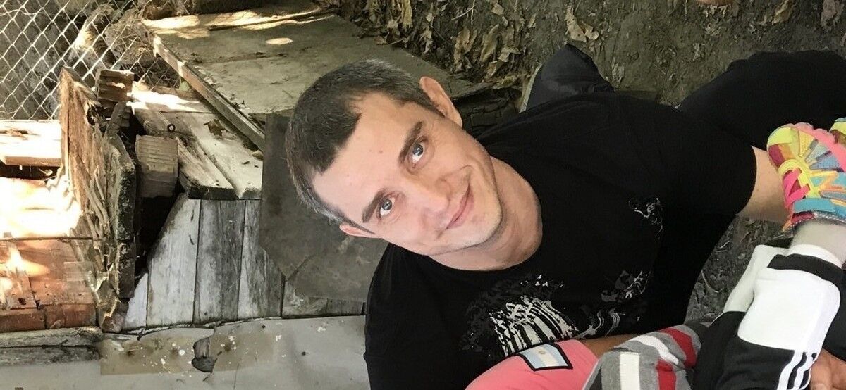  ,   Alexei, 42 ,   ,   , c 
