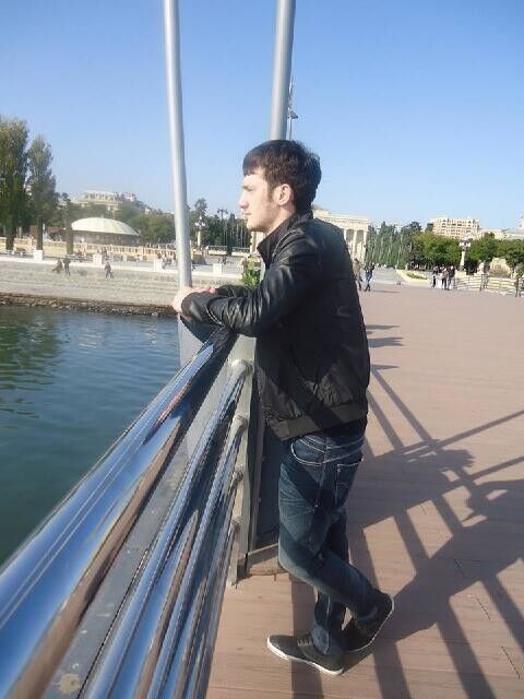  4140832  Murad, 32 ,    