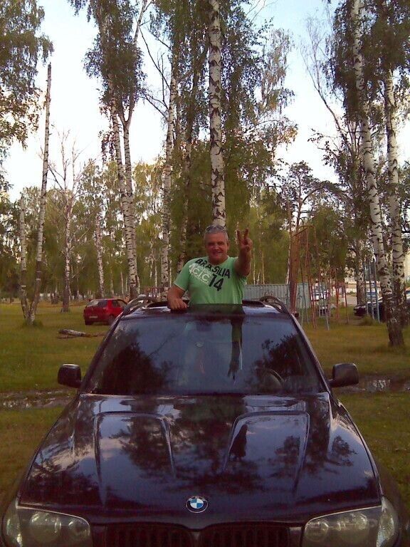  36025432  , 52 ,    