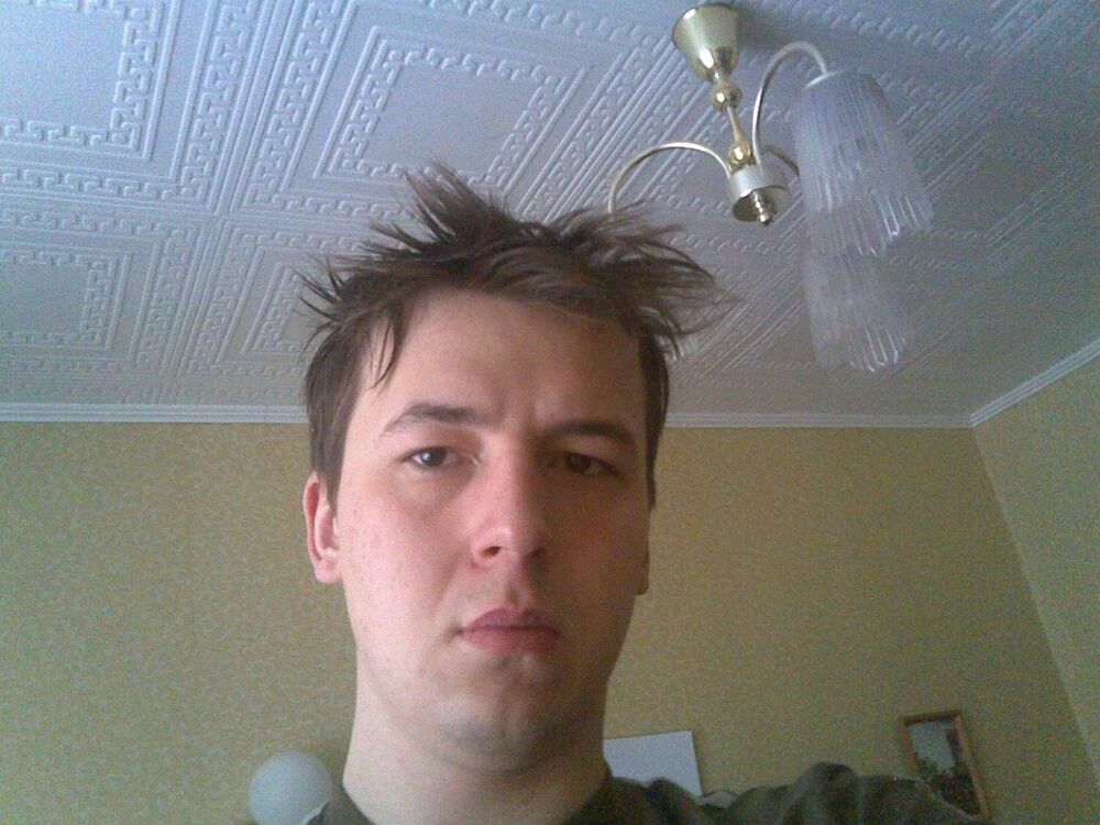  13327872  Vlad, 28 ,    