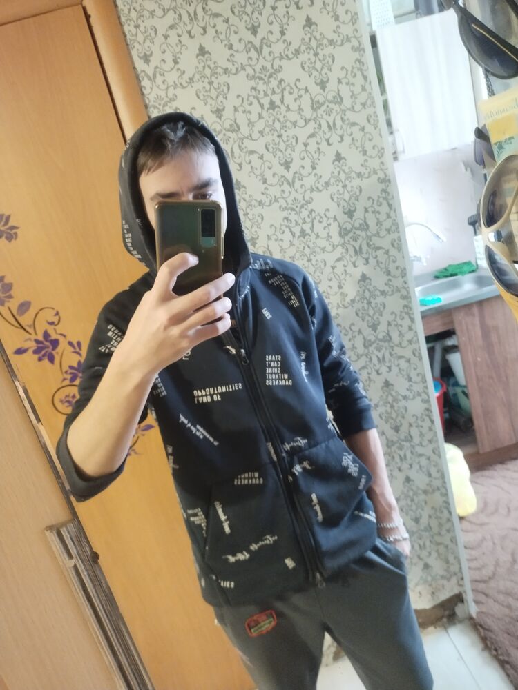  ,   Maksim, 20 ,   ,   