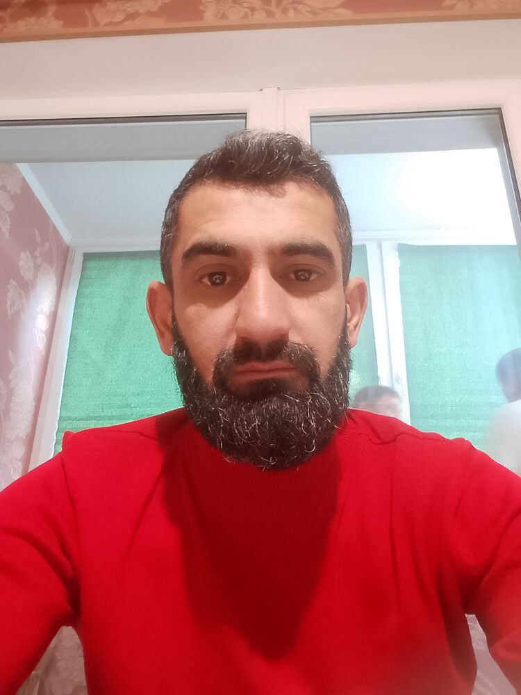  ,   Georgi M, 35 ,   ,   