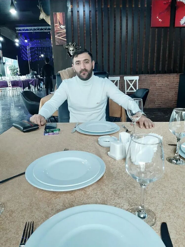  ,   Vlad, 36 ,   ,   