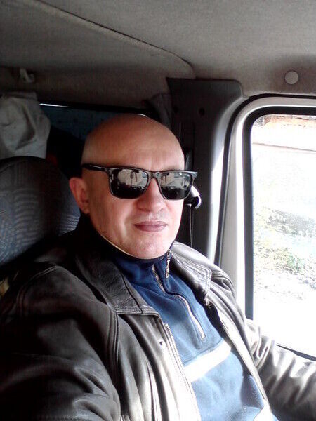  37551622  Georg, 66 ,    